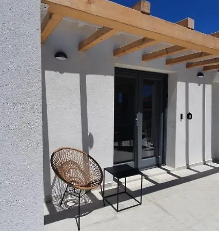 The Pines - Experiment Favelas B&B 4*