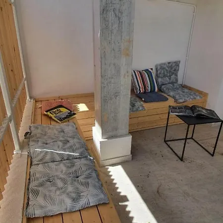 Bed & Breakfast The Pines - Experiment Favelas Vama Veche