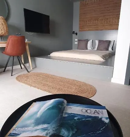 The Pines - Experiment Favelas Bed & Breakfast 4*