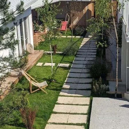 The Pines - Experiment Favelas B&B Vama Veche