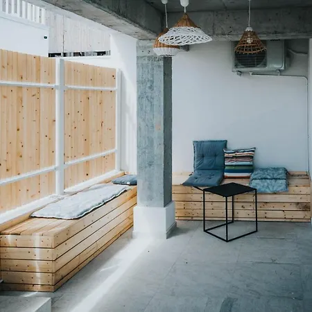 The Pines - Experiment Favelas 4*