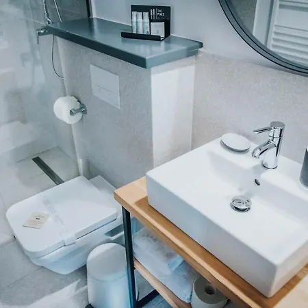 Bed & Breakfast The Pines - Experiment Favelas 4*