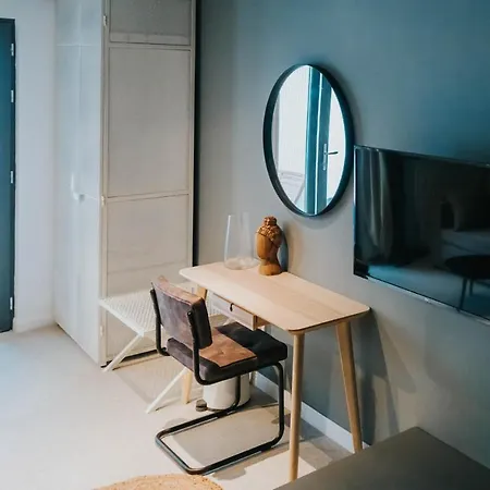 The Pines - Experiment Favelas