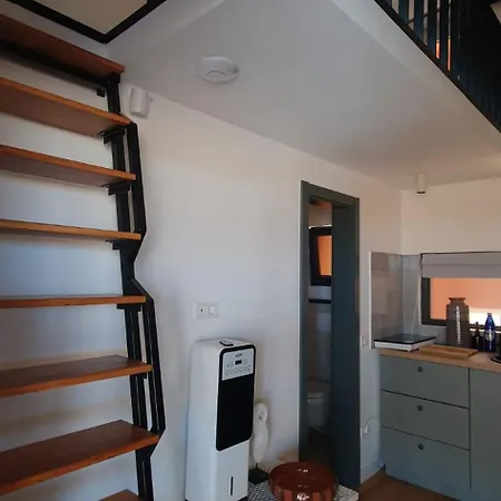 The Pines - Experiment Favelas Bed & Breakfast