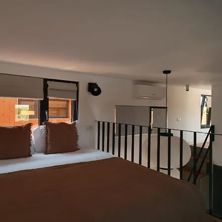 The Pines - Experiment Favelas Bed & Breakfast 4*