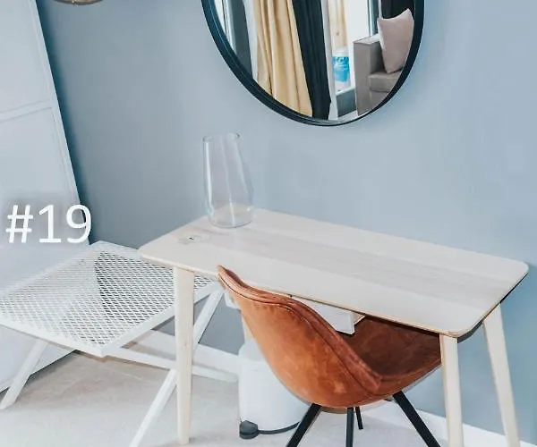 The Pines - Experiment Favelas 4*