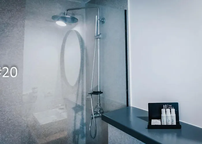 The Pines - Experiment Favelas B&B 4*